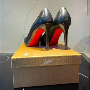 Christian Louboutin Simple Pump